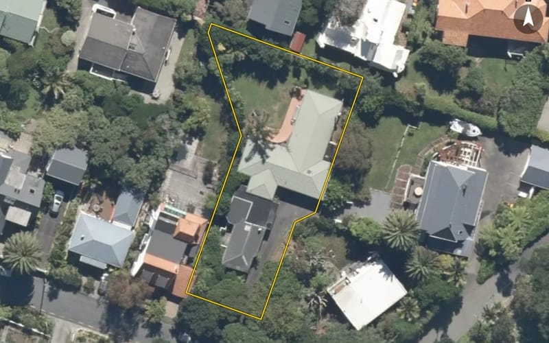21 Moana Road