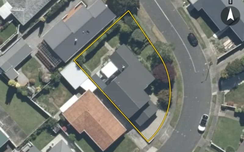 24 Holyoake Crescent