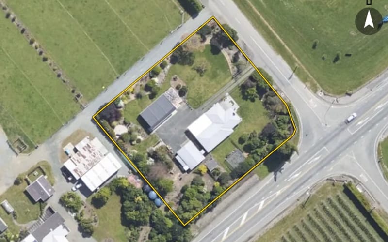 3 Edens Road
