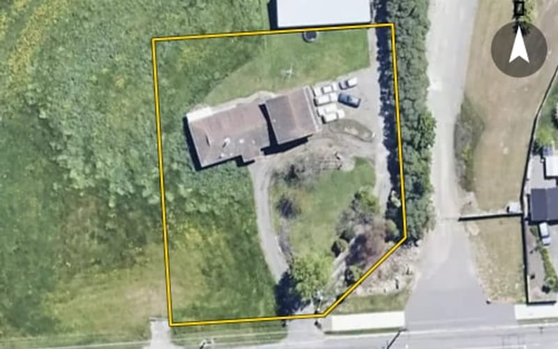 98 Old Renwick Road