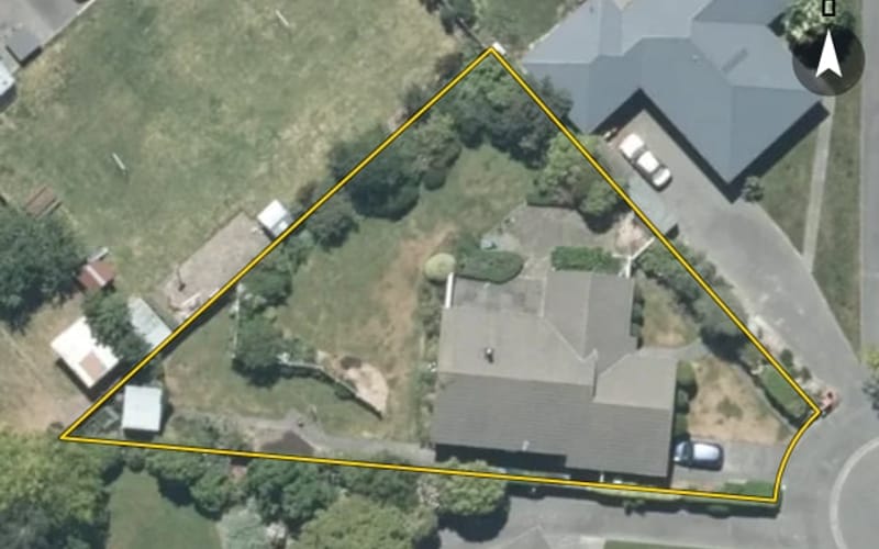 21 Reid Crescent