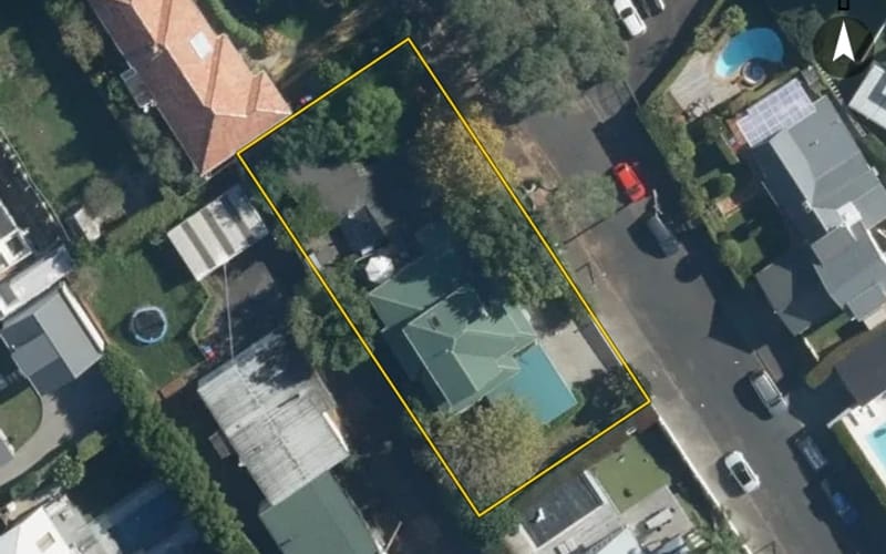 1/2 Carmont Street