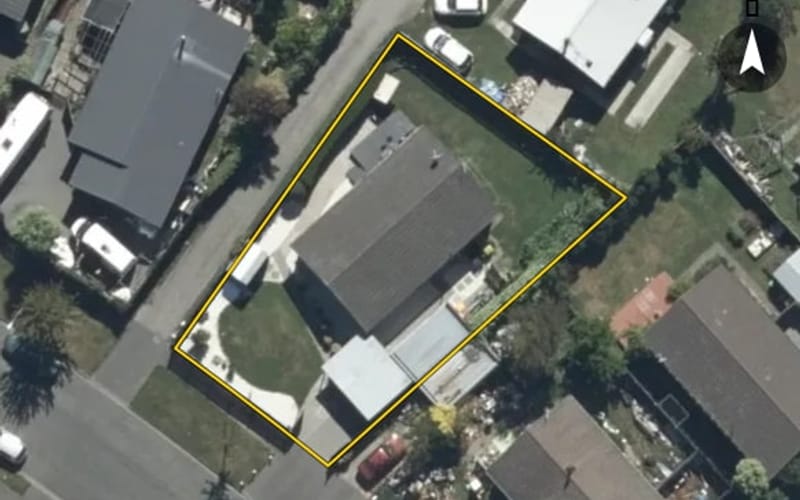 4 Denniston Crescent