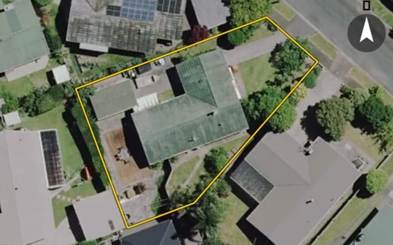 6 Carlson Crescent