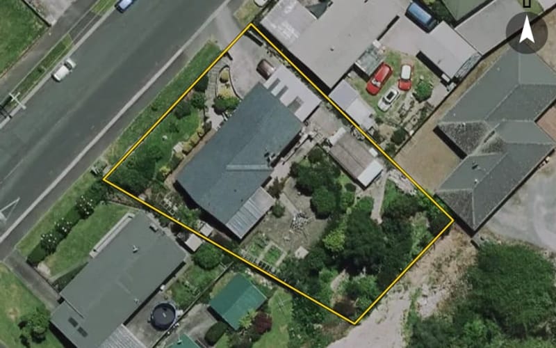 11 Pine Avenue