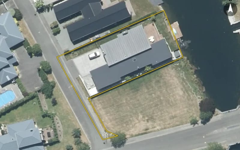 4 Witney Lane