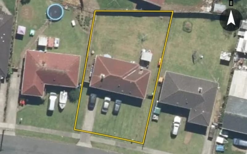 18 Valder Avenue