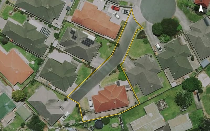 13 Grevillea Place