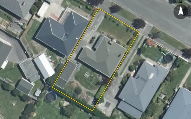 6 Hill View Crescent