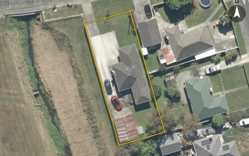 2 Nelson Crescent