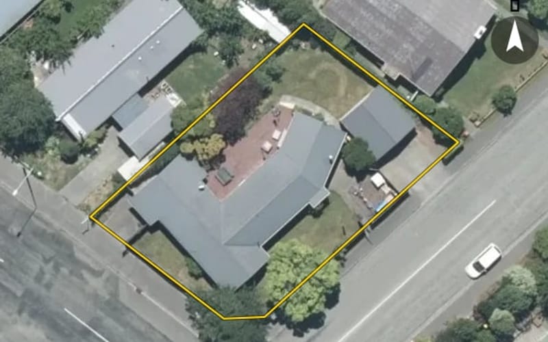 1 Bathurst Street