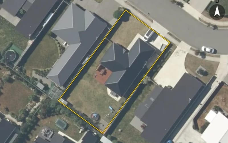 24 Tuatahi Avenue