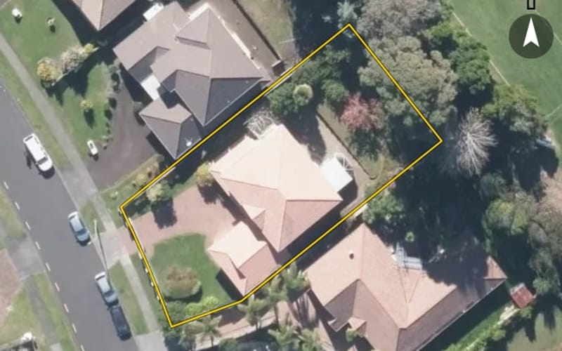 21 Rochester Crescent