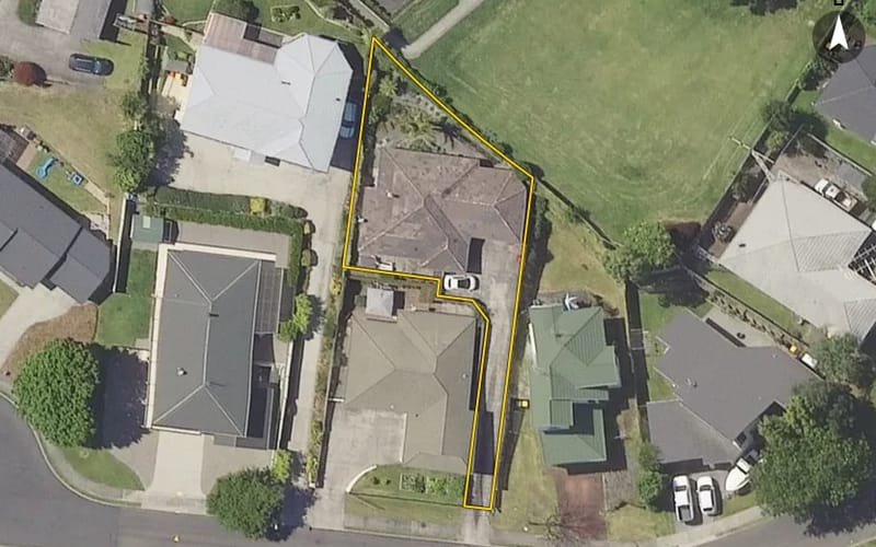18 Bell Common Close