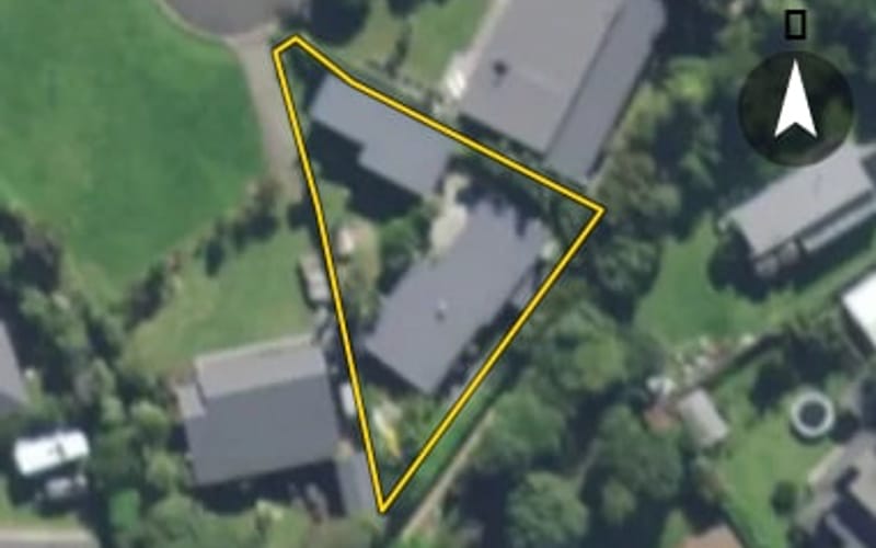14 Edgewater Place