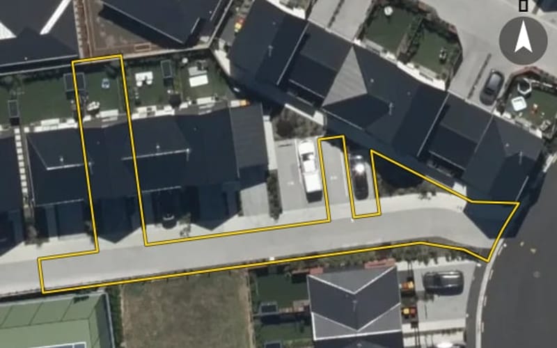 3/8 Matata Place