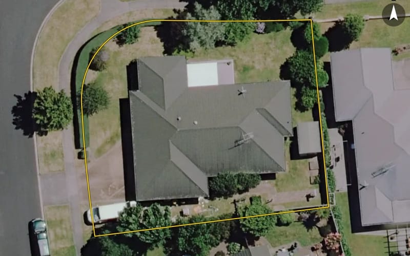 10 Admiral Crescent