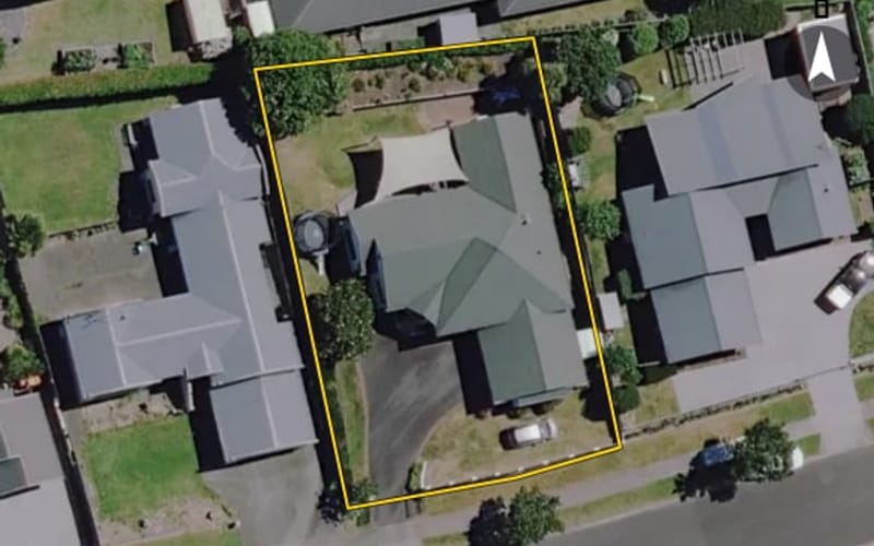 58 Cairns Crescent