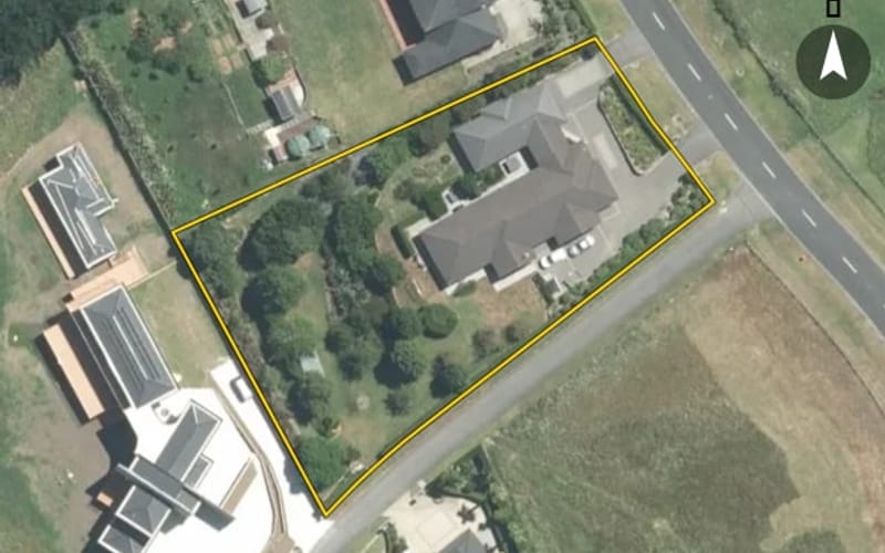 744 Redoubt Road