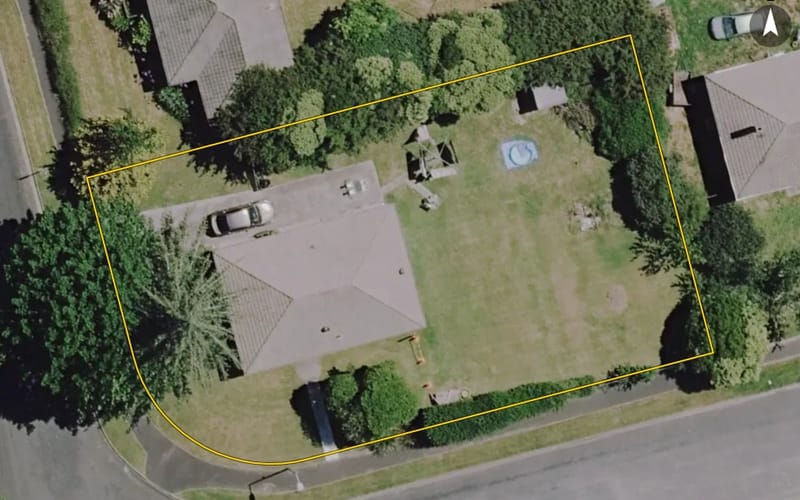 46 Kenney Crescent