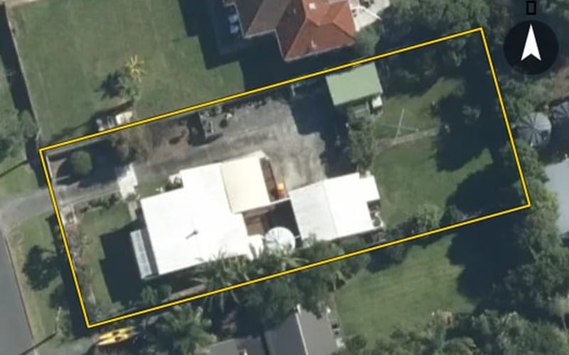 25 Sunkist Bay Road