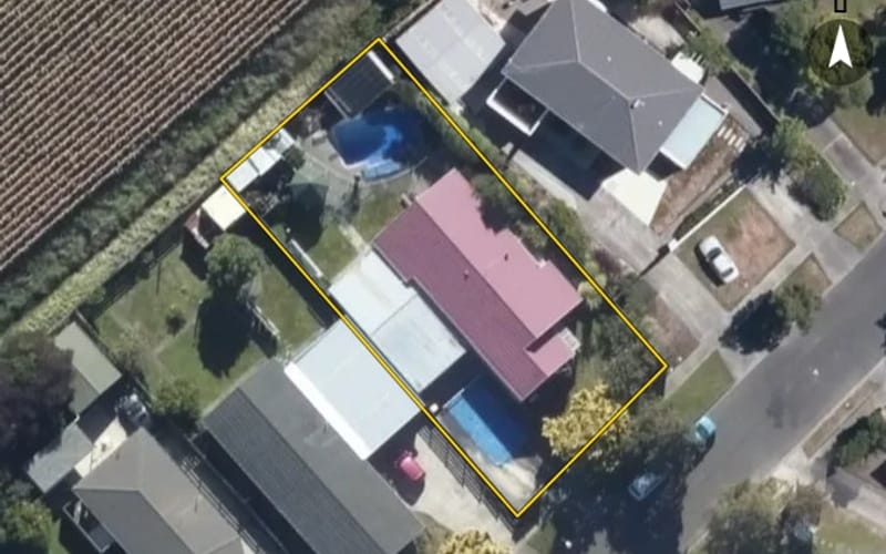 31 Meadowbrook Drive