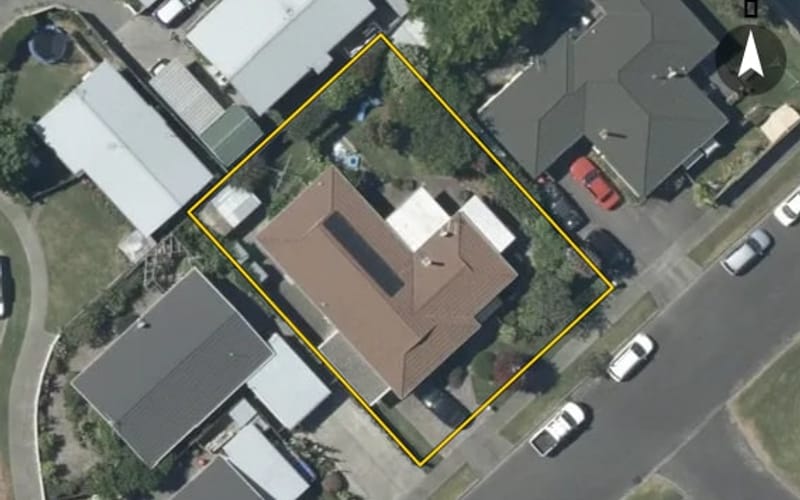 34 Townshend Crescent