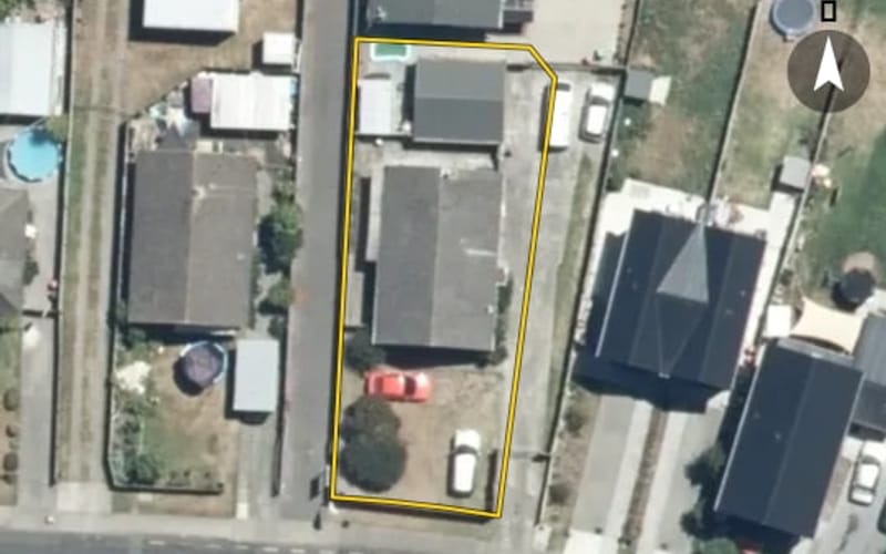 1212 Cunningham Crescent