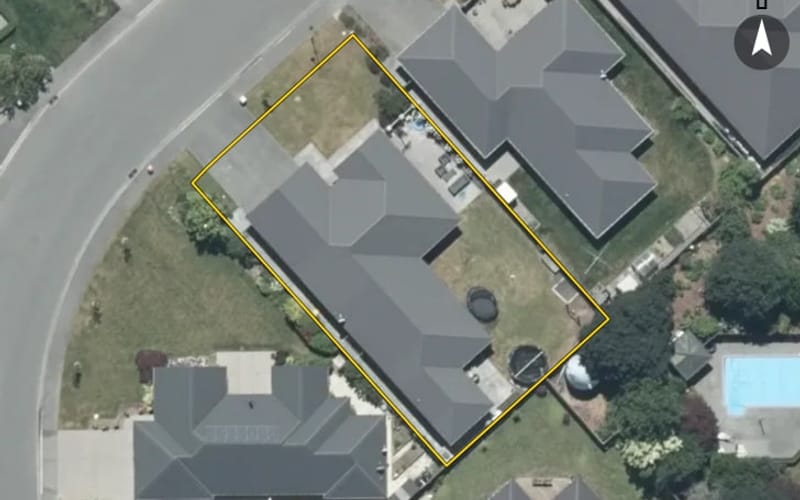 7 Charlesworth Drive