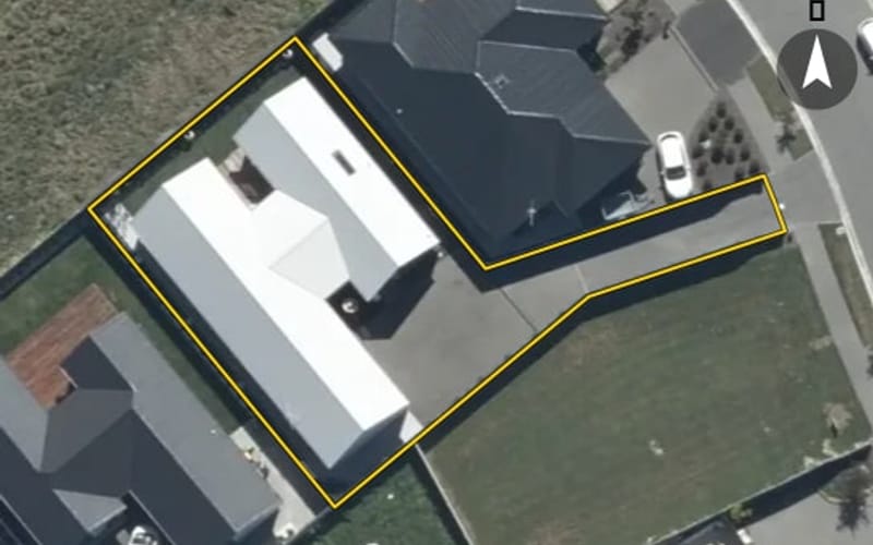 13 Meadow Stream Drive