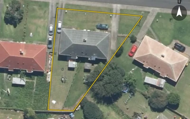 15 Cobham Crescent