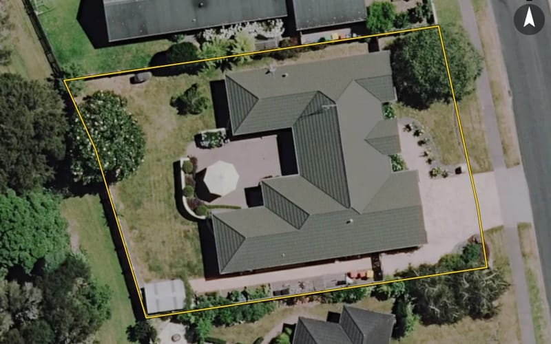 6 Glen Cree Avenue