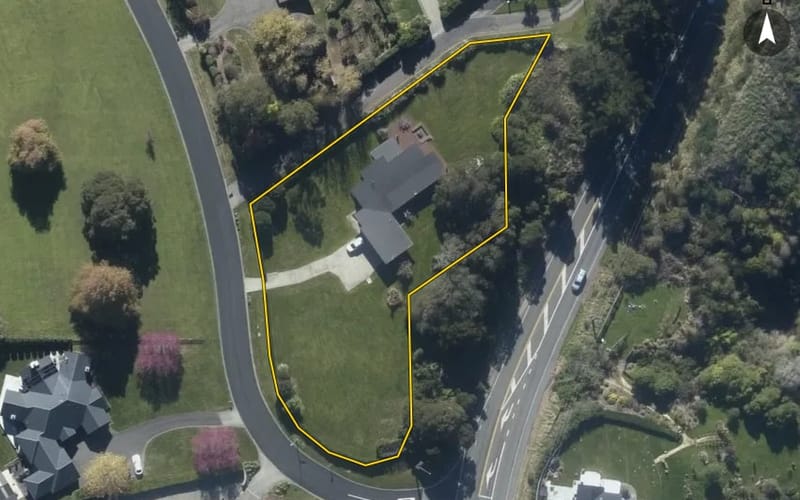 8 Titirangi Drive