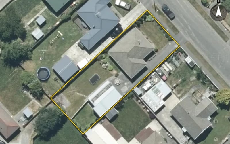 40 Davis Crescent
