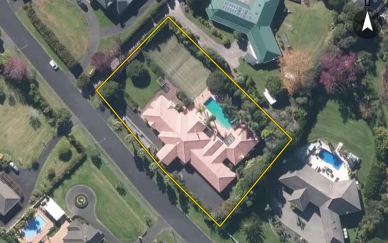 9 Burgundy Park Avenue