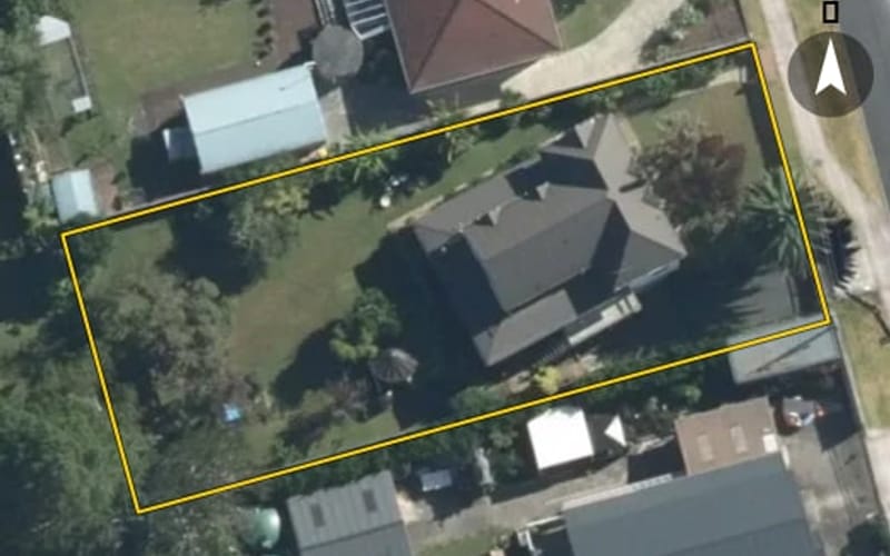 10 Sunkist Bay Road