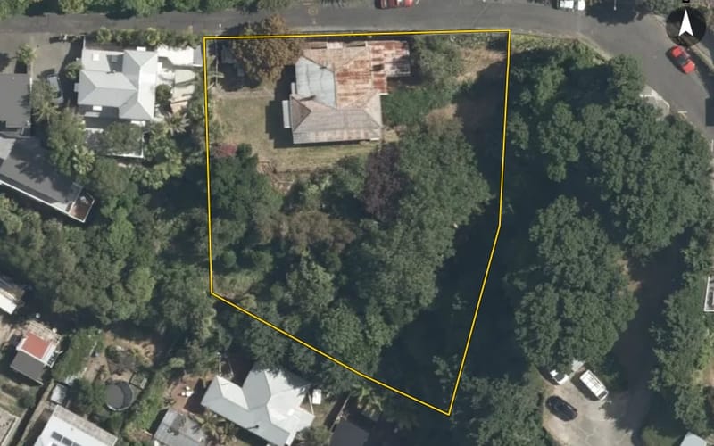 7 Corry Avenue