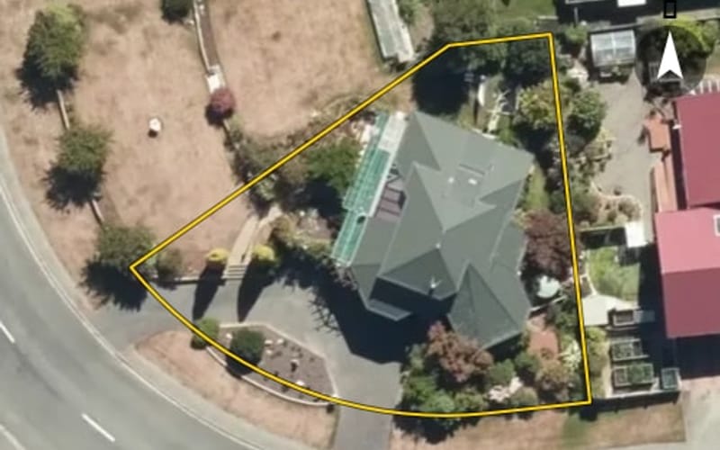 4 Grove Avenue