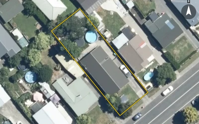 203 Riverslea Road South