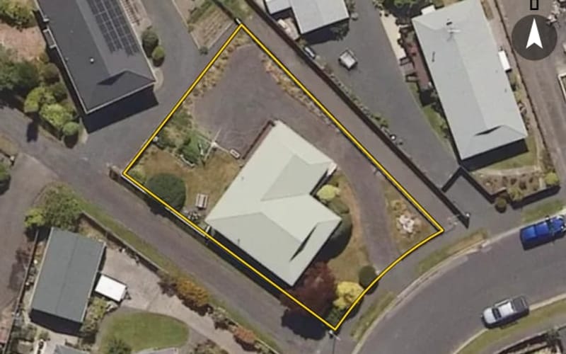 8 Canberra Place