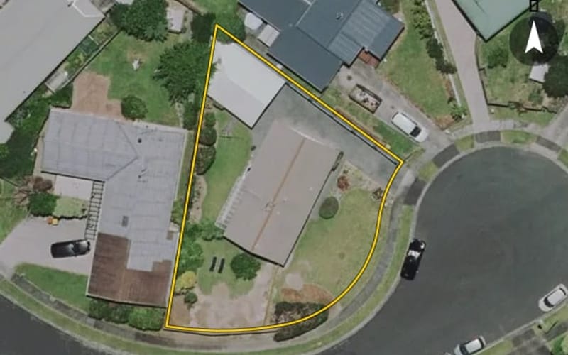 15 Ridgeway Place