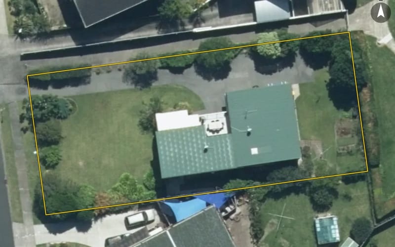 32 Waller Avenue