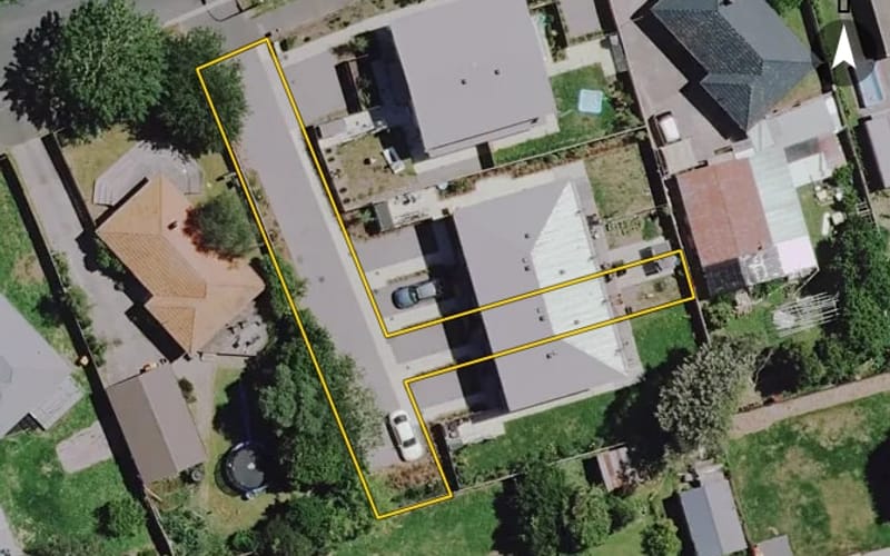 3/16 Holland Road