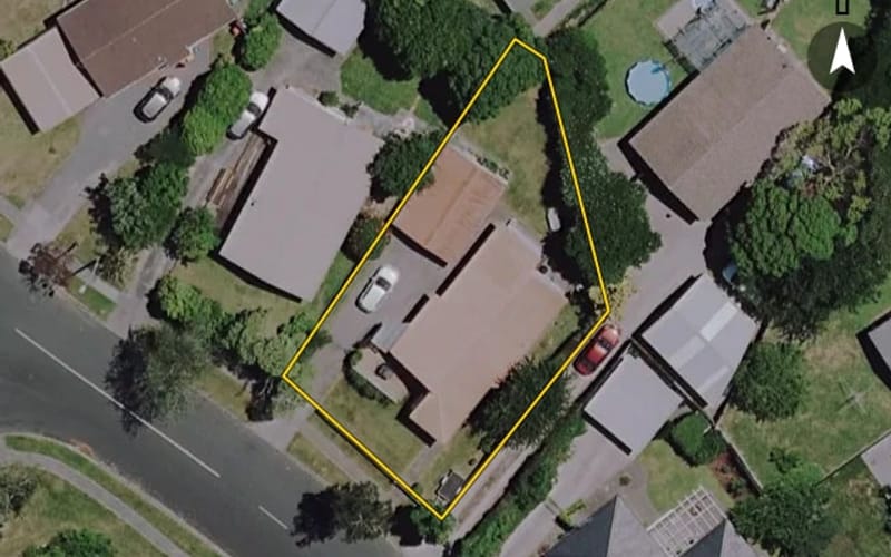 8 Garland Drive