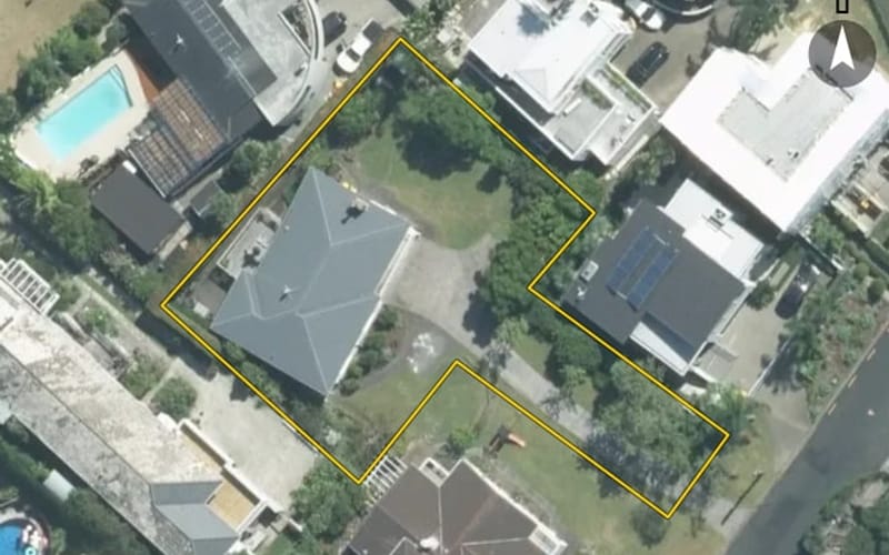 16A Eastcliffe Road