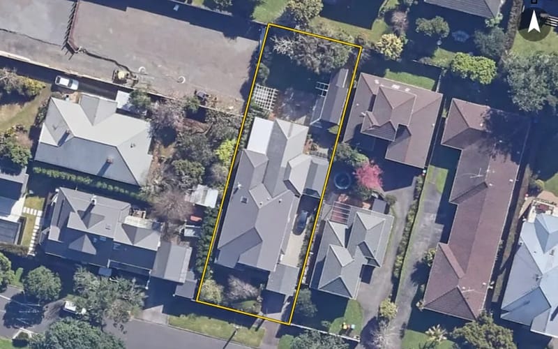33 Orakau Avenue