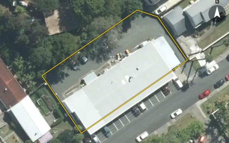 Unit titled building