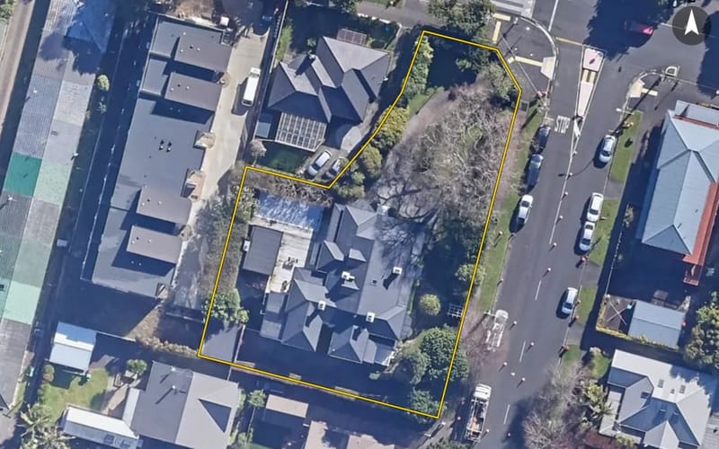 1 Horoeka Avenue