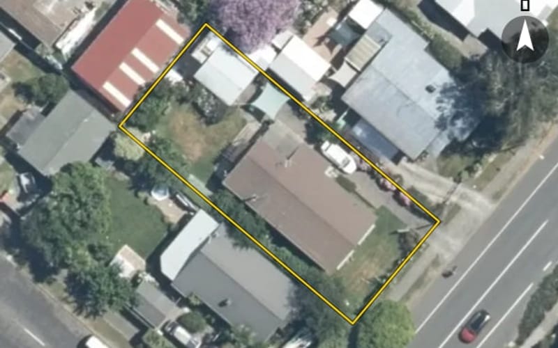 902 Caroline Road