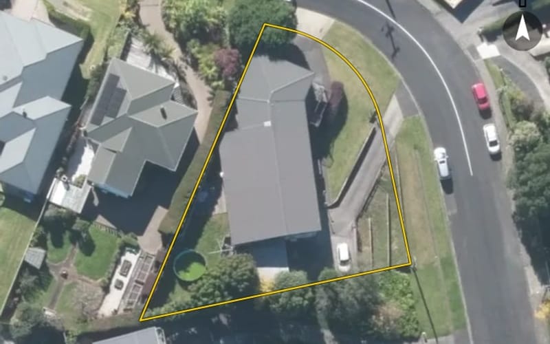 29 Montgomery Crescent